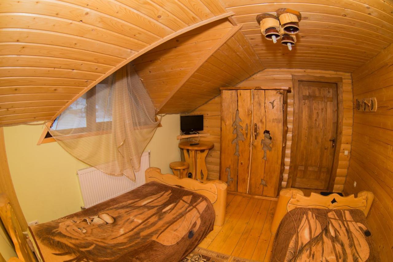 Садиба Вежа Werchowyna Exterior foto
