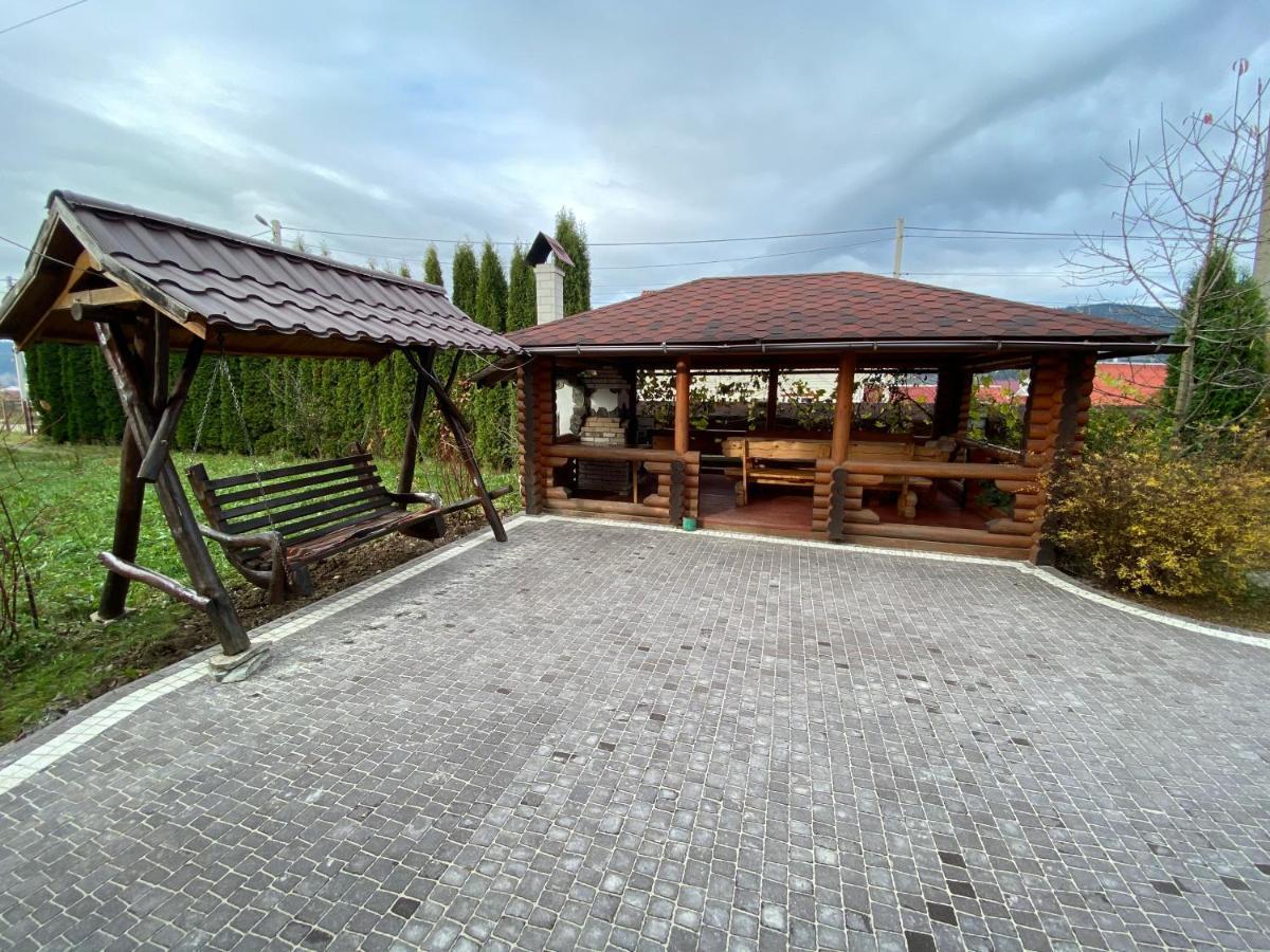 Садиба Вежа Werchowyna Exterior foto
